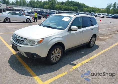 2013 Subaru Forester 2.5X Premium из США, поврежденный, VIN JF2SHADC5DH443393